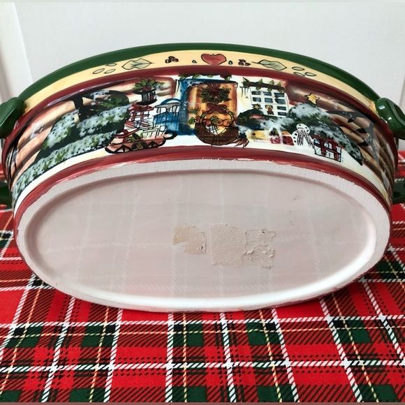 Vintage Ceramic Christmas Deep Baking Dish with Handles - Picture 7 of 7